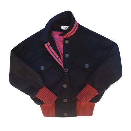 Blouson noir avec bord côte bordeaux