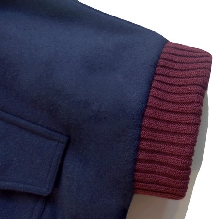 Blouson marine avec bord côte terracotta