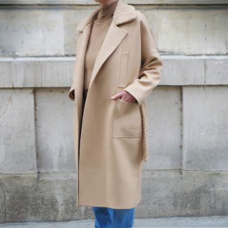 Manteau en laine beige avec col fourrure beige