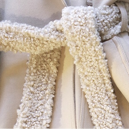Manteau en laine beige avec col fourrure beige