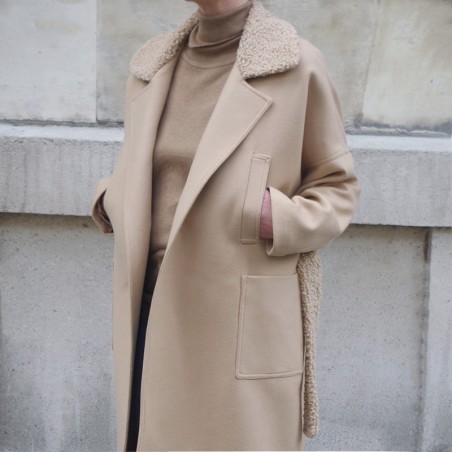Manteau en laine beige avec col fourrure beige