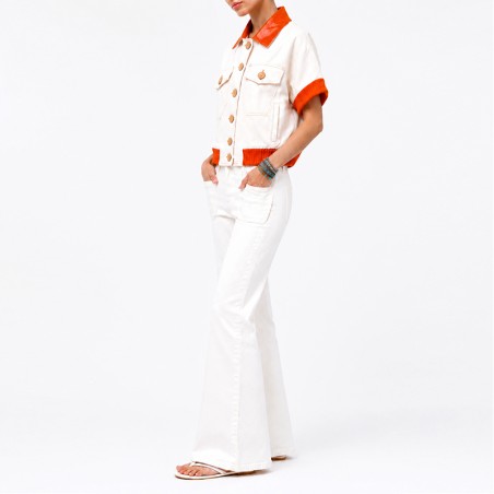 Blouson écru manches  courtes avec bord côte et col orange