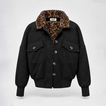 Blouson noir doublé de fausse fourrure léopard