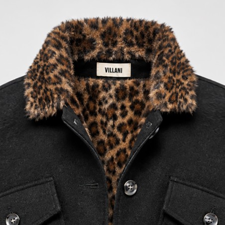Blouson noir doublé de fausse fourrure léopard