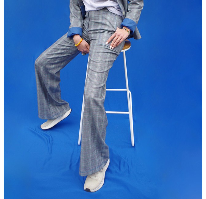 Pantalon à carreaux gris et bleu